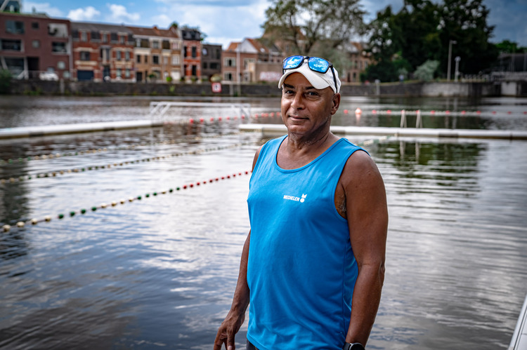 Redder Roger aan de zwemzone Keerdok, Mechelen